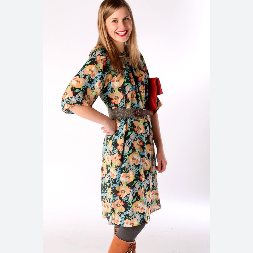 {Tucker} The Classic Blouse Shirtdress 100% Silk Floral Print - Sz M